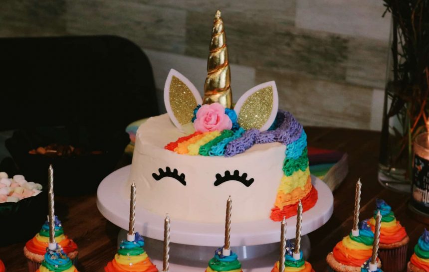Quelles idées d&rsquo;activités autour de la pinata licorne ?